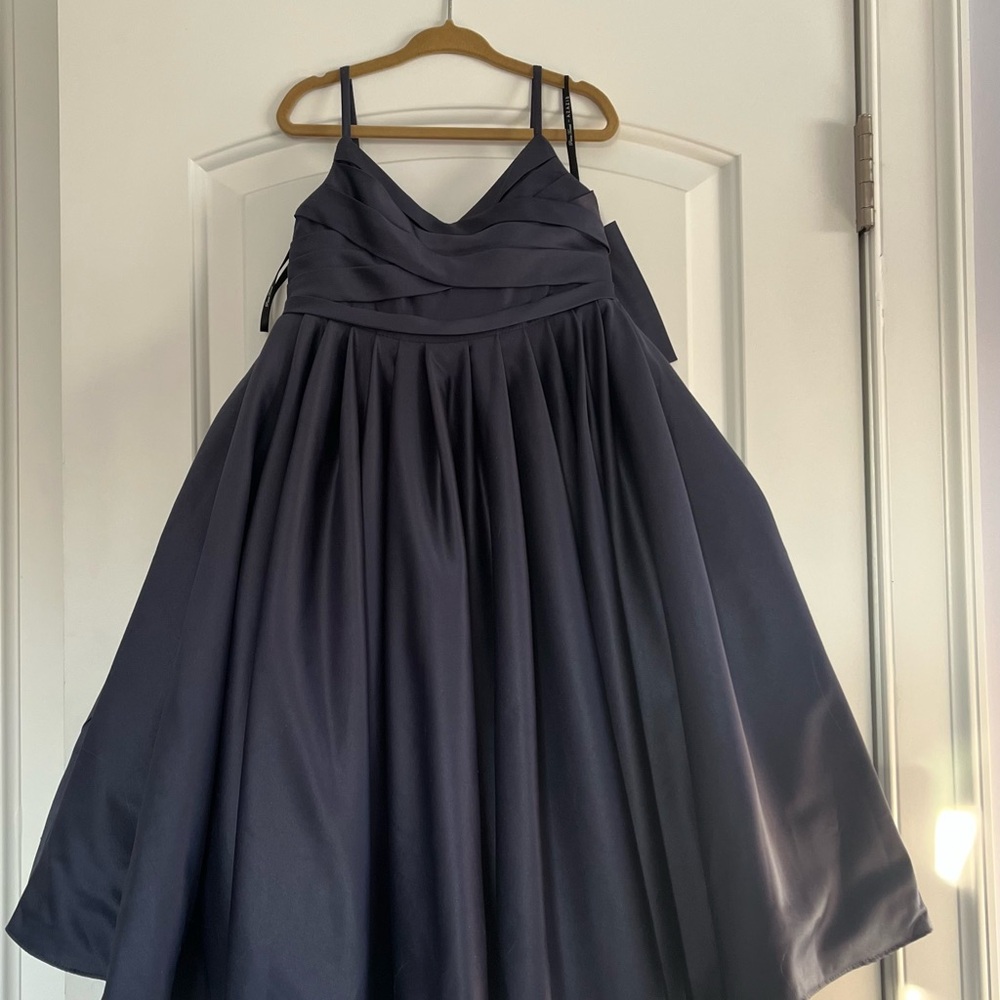 Girls size 4 formal dress